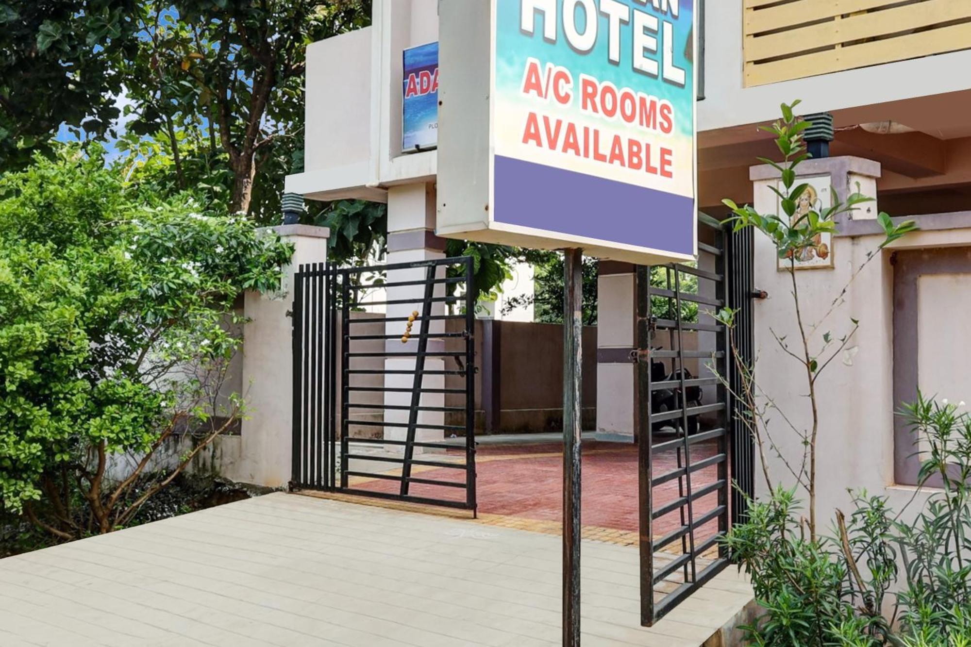 OYO 62638 Adaaran Ocean Homes Visakhapatnam Buitenkant foto